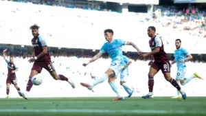 Phil Foden: Manchester City midfielder signs new four-year deal