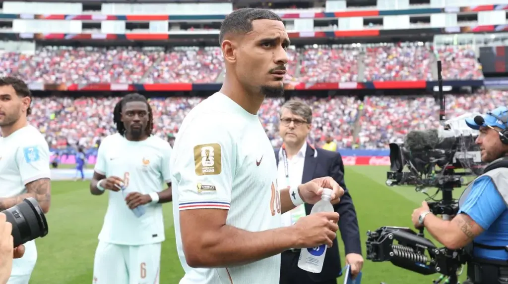 Wanted at Arsenal and Chelsea: Juventus enters the race for England international star - Goal.com